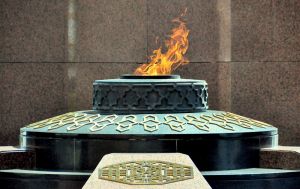 Türkmenistanyň Prezidenti watandaşlarymyzy Beýik Watançylyk urşunda gazanylan Ýeňşiň 74 ýyllygy bilen gutlady