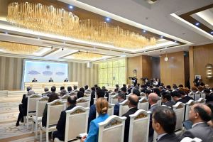 Ýokary derejeli üçtaraplaýyn duşuşygyň jemleri boýunça metbugat maslahaty boldy