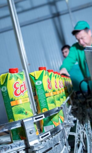 Ýurdumyzda geçirilýän ähli baýramçylyklar öz milli önümlerimiz bilen üpjün ediler