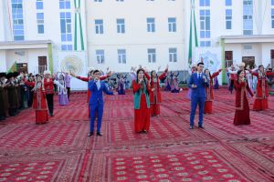 Ýurdumyzyň sebitlerinde täze desgalar ulanylmaga berildi